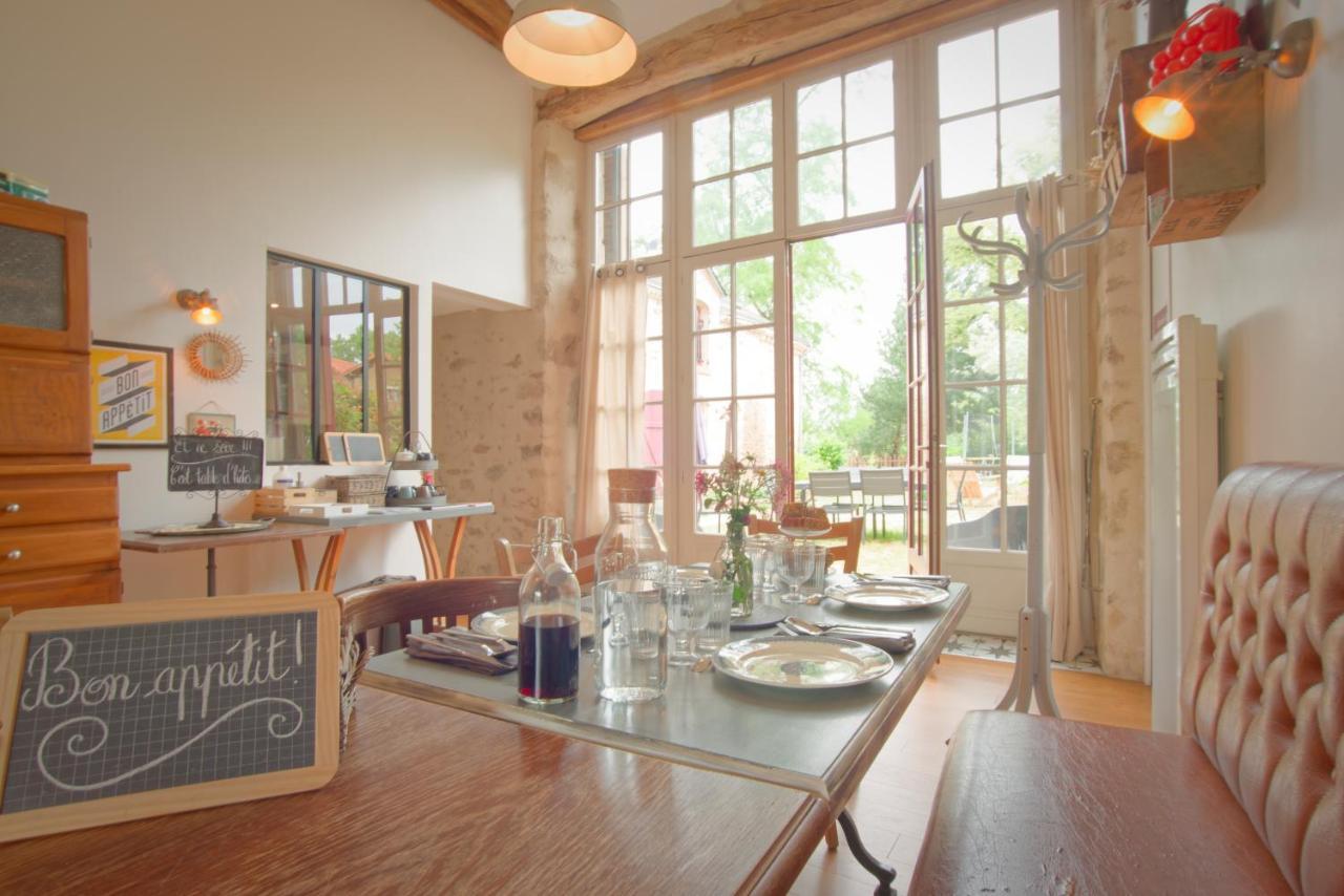 Bed and Breakfast La Belle Lurette Bressuire Exterior foto